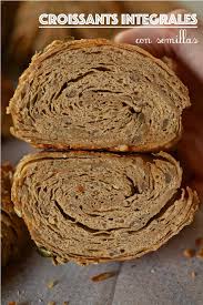 Croissant integral pan
