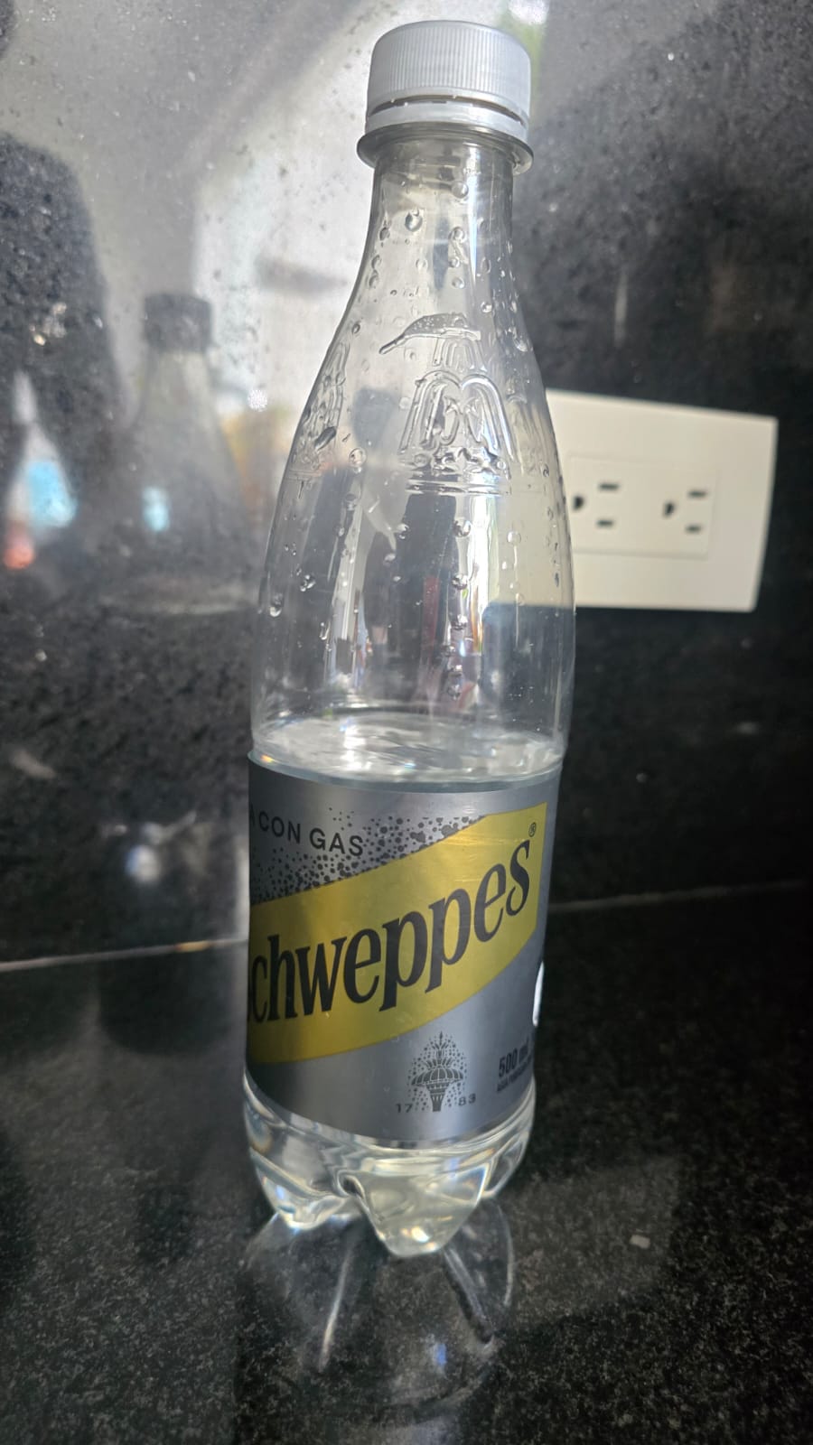 Agua mineral Schweppes 500ml