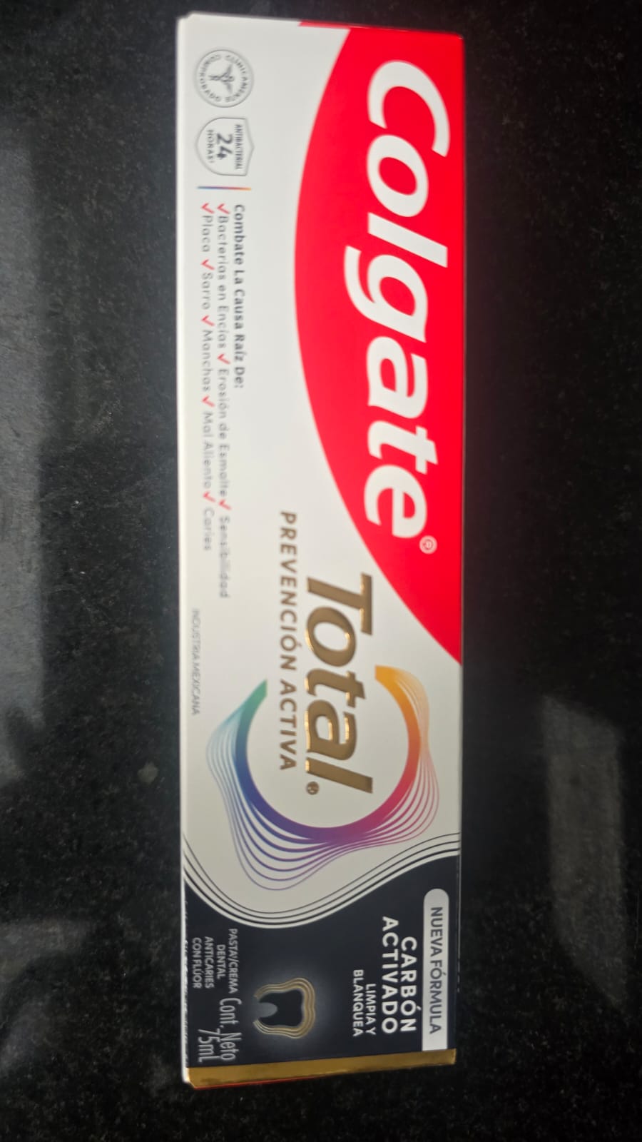 Pasta de Dientes Colgate total Carbon Activado 75ml