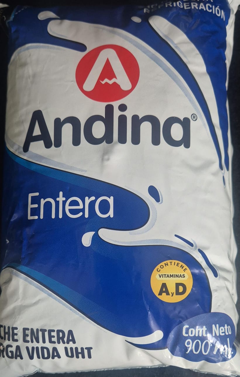 Leche entera Andina 900ml